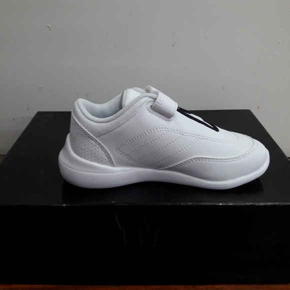 Puma - Picture 4 of 5